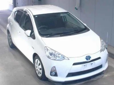 Toyota Aqua с аукциона Японии
